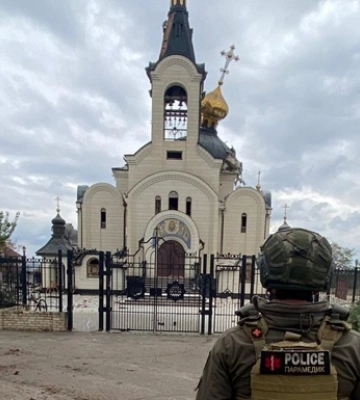 Россияне сбросили бомбу на храм УПЦ в Константиновке: есть погибшие