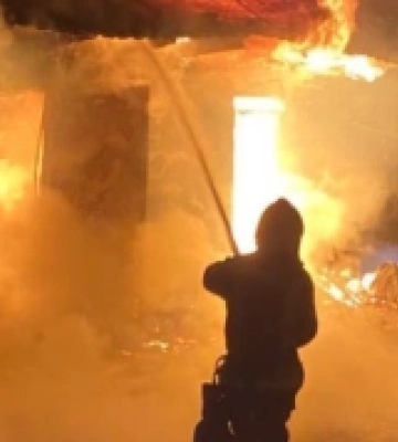У селі Забороль вночі горів двоповерховий будинок