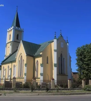 Унікальну Михайлівську церкву на Черкащині повернуто у власність держави