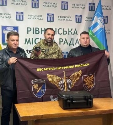 Рівненська громада передала військовим нову партію техніки та обладнання