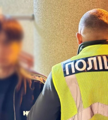 У Києві чоловік побив дівчину, яка не була схожа на фото із сайту знайомств (ФОТО)