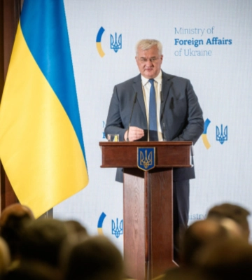 Не должно быть никаких табу в вопросе помощи Украине оружием - Сибига