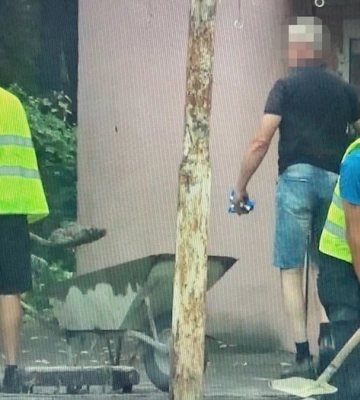 Заступник командира військової частини відправив солдатів класти бруківку — ДБР (, )