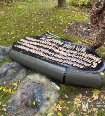 Майже 400 тисяч гривень збитків: на Житомирщині затримали браконьєра з кілометрами заборонених сіток