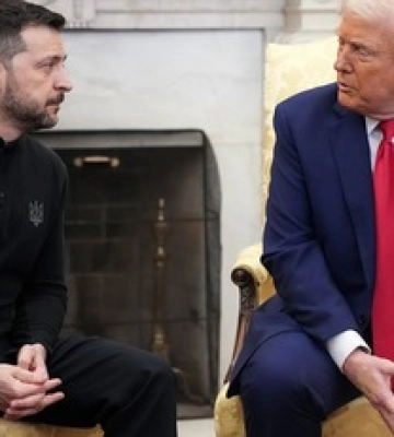 Трамп і Зеленський обговорять постачання зброї Україні – Axios