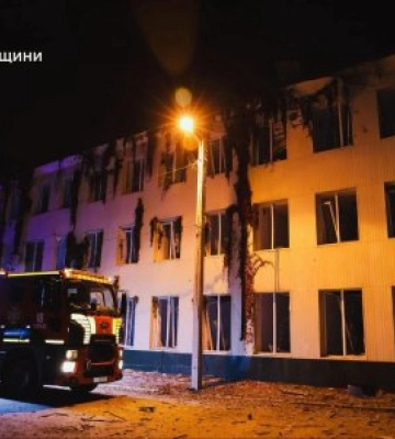 Жахливі наслідки російського удару по лікарні в Харкові: Рятувальники показали руйнування