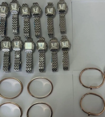 Cartier, Van Cleef и Hermes без пошлин: львовского таможенника задержали за схему "откатов" при ввозе ювелирных изделий
