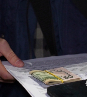 Начальника ТЦК затримали на хабарі $2000 за "вирішення питань" військового обліку на Одещині. ФОТОрепортаж
