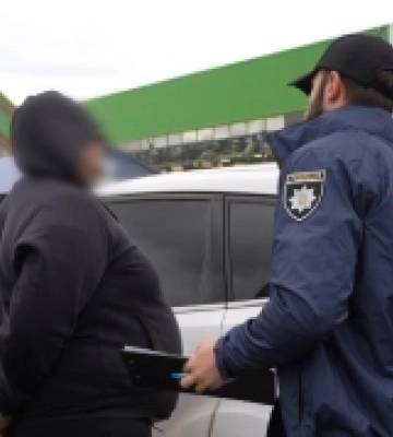 На Одещині начальник районного відділу ТЦК вимагав хабар у 2 тис. доларів за вирішення питання з військовим обліком