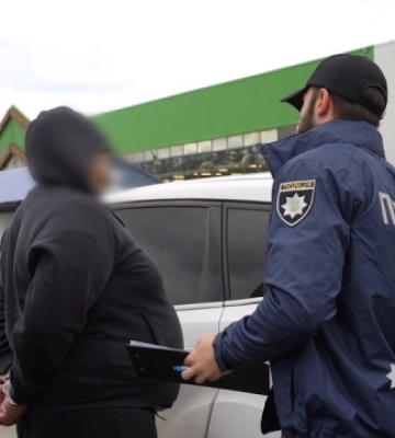 В Одесі за хабар у $2 тисячі затримали начальника районного ТЦК