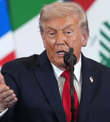 Трамп назвал свою фотографию на обложке Time "худшей в истории"