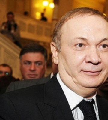 Земельна афера на 160 млн: суд заочно заарештував екснардепа Іванющенка