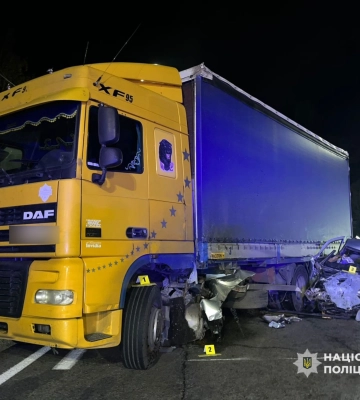 ДТП на Дубенщині: водій легковика помер у реанімації
