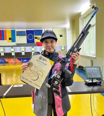 Юна полтавка встановила рекорд на чемпіонаті України зі стрільби