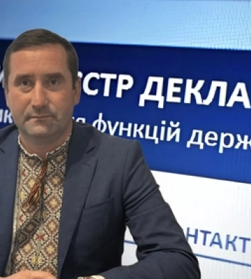 Поміняв гривні на долари, а дружина – роботу: що декларує голова Зимнівської громади В'ячеслав Католик