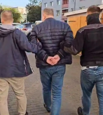 У Польщі за поширення у соцмережах дитячої порнографії затримали чоловіка: на нього до поліції Києва заявили батьки двох 11-річних&amp;hellip;