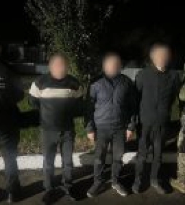 На Закарпатті затримали трьох порушників кордону