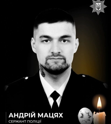 На Рівненщині провели останнім земним шляхом захисника з Рівного, який був бойовим медиком та рятував побратимів