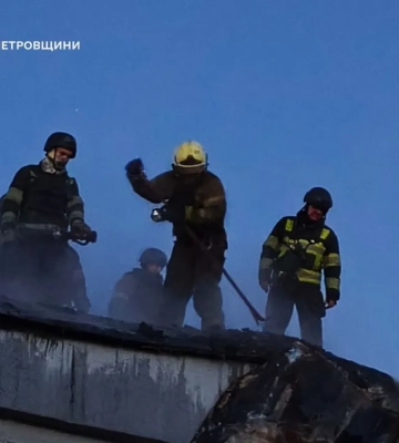 Масована атака на Дніпропетровщину: пошкоджено інфраструктуру, поранено людину