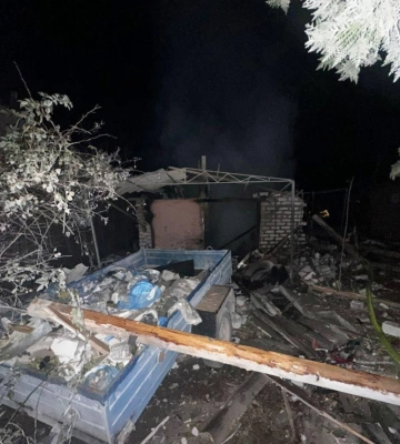 «Шахеды» ночью ударили по Славянску: два попадания в школу, повреждены дома