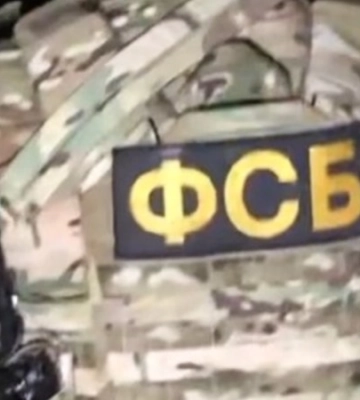 У Криму пройшли обшуки в кримськотатарських будинках, 4 жінок затримали