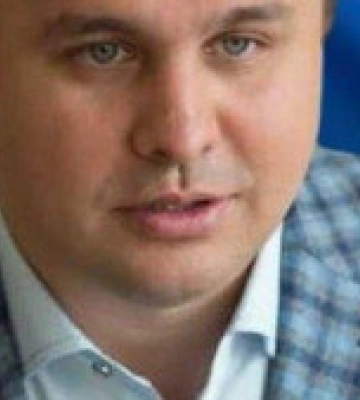 Екс-нардеп Максим Микитась засвітився у рейдерському скандалі із «чорними нотаріусами»?
