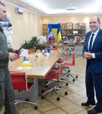 Брюссель передает Киеву 4 кареты скорой помощи - Кличко