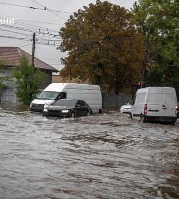Негода в Одесі забрала життя працівниць «Укрзалізниці» та ОВА