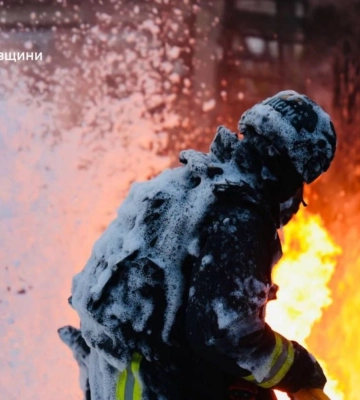 Діє графік погодинних відключень світла: росіяни дронами вдарили по об'єктах електропостачання на Чернігівщині