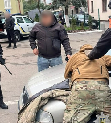 Затримання людей у формі: підозру вручили вже шістьом