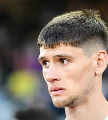 Скандальный нападающий Динамо удивил всех своим поступком