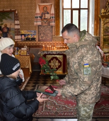 Рідним загиблих прикордонників з Волині вручили їхні посмертні нагороди