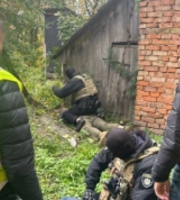 У Рівному арештували злочинців, у яких вилучили понад 180 кілограмів канабісу