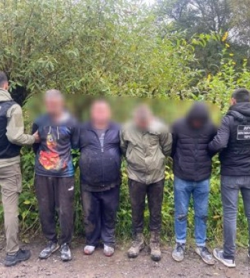 На Закарпатті викрили дві схеми переправлення чоловіків призовного віку до Словаччини