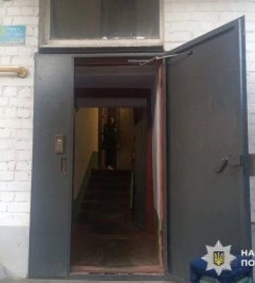 Завдав смертельне ножове поранення – у Миколаєві поліцейські затримали чоловіка за підозрою в умисному вбивстві брата