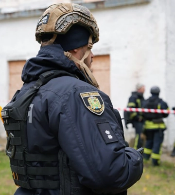 Російський дрон завдав удару по багатоповерхівці в Харкові — мер