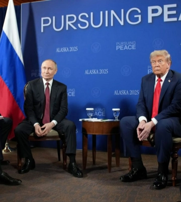 Трамп почав телефонну розмову з Путіним
