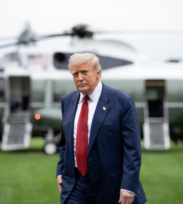 Трамп почав телефонну розмову з Путіним