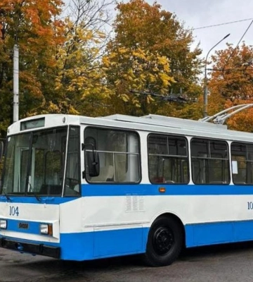 У Рівному відреставрували тролейбус «Шкода»