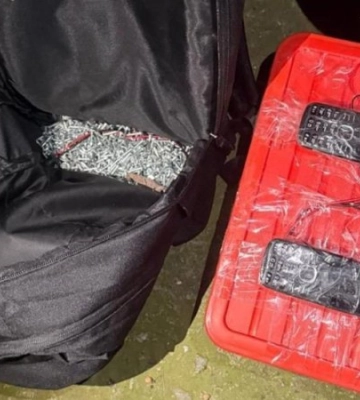 У Дніпрі затримали харків'янку, яка намагалася підірвати авто поліцейського на замовлення РФ