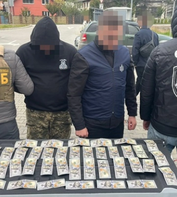 Прикордонник торгував маршрутами до Румунії