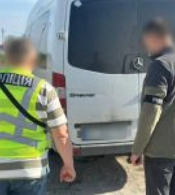 У Тернополі викрили схему нелегального переправлення чоловіків через кордон за $12тис