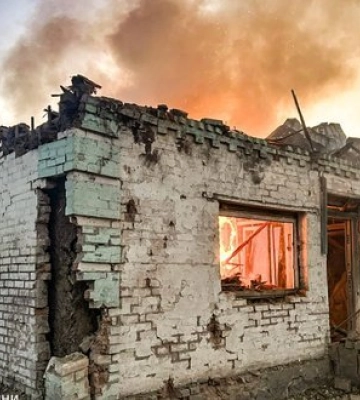 Окупанти атакували Лозову: спалахнула пожежа, четверо постраждалих. ФОТОрепортаж (оновлено)