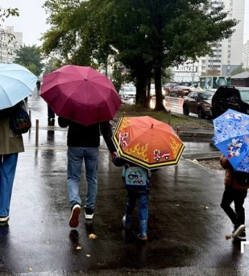 В Україні дощитиме: погода на 19 жовтня 2025