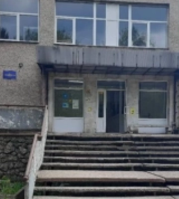 Керівник Великоберезнянської лікарні на Ужгородщині втік за кордон та залишив заклад напризволяще