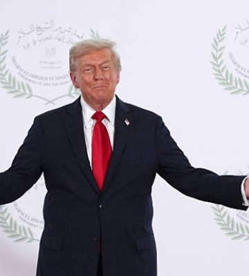 Трамп заперечує, що закликав Зеленського здати Донбас