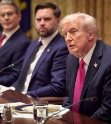 Трамп опроверг сообщения о якобы предложении передать Донбасс России
