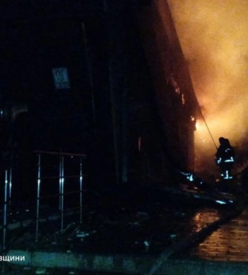 Через обстріл РФ на Дніпропетровщині горіла багатоповерхівка