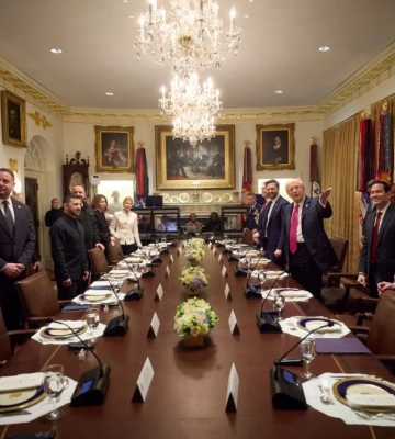 Трамп каже, що не вимагав від Зеленського віддати весь Донбас, і заявив про гарантії безпеки для Києва та Москви