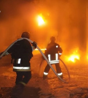 Доба на Чернігівщині: ворог уразив декілька енергооб’єктів, є знеструмлення. ФОТОрепортаж